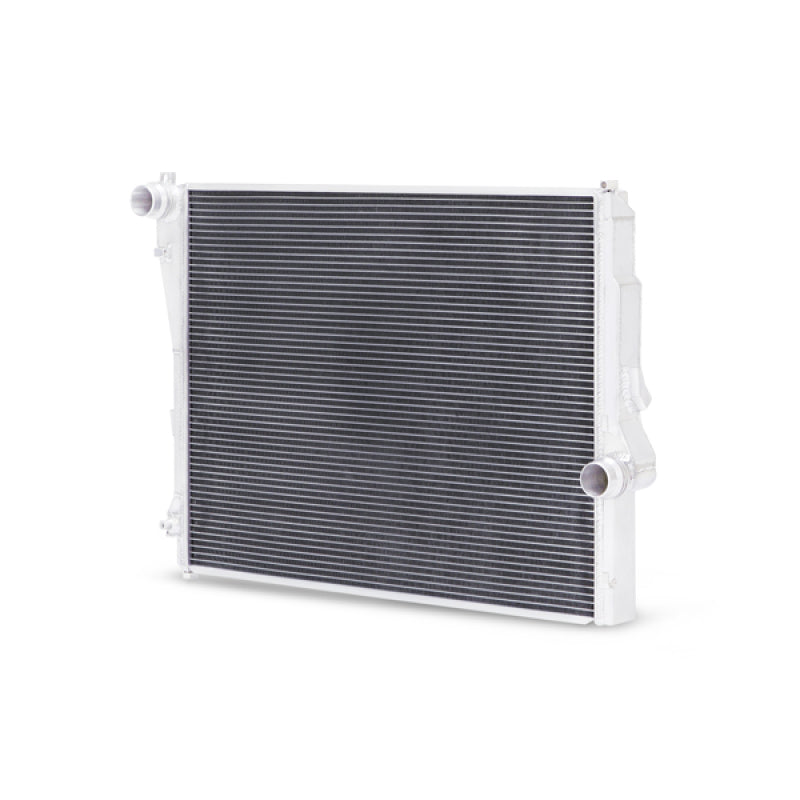 Mishimoto 99-06 BMW 323i/323i/328i/330i Performance Aluminum Radiator - #MMRAD-E46-323