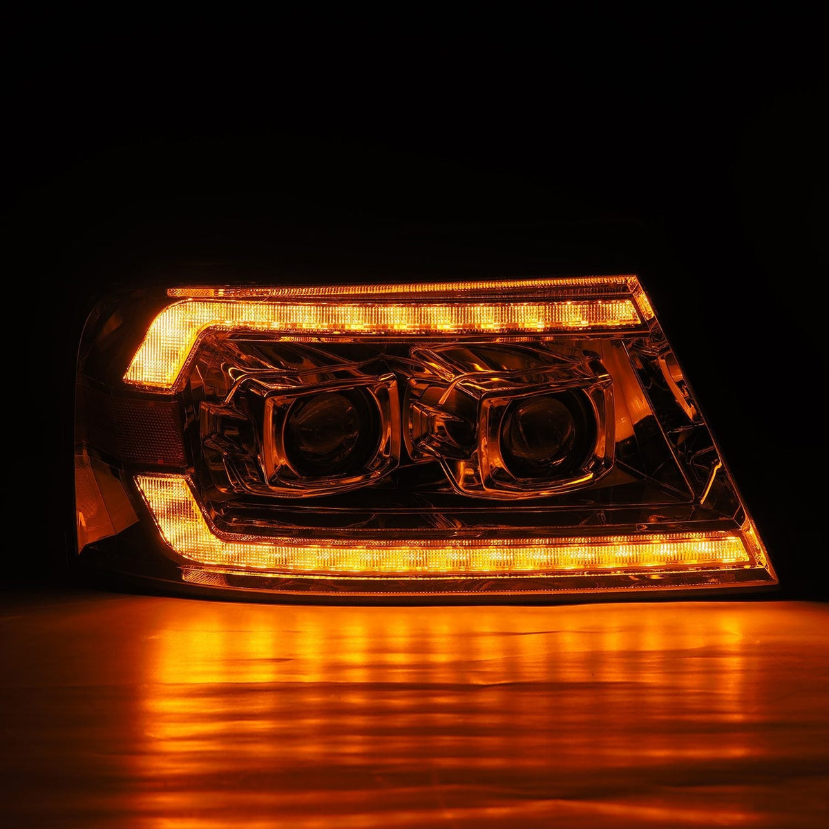 AlphaRex 880133 04-08 Ford F150 Chrome LUXX Series Projector headlights