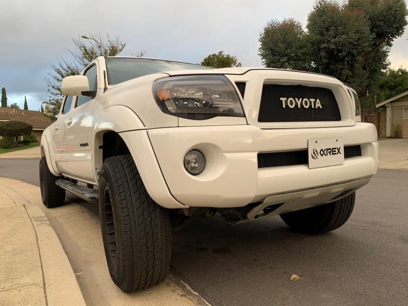 AlphaRex 880735 05-11 Toyota Tacoma LUXX Crystal Headlights Plank Style Design Black with Activation Light/DRL