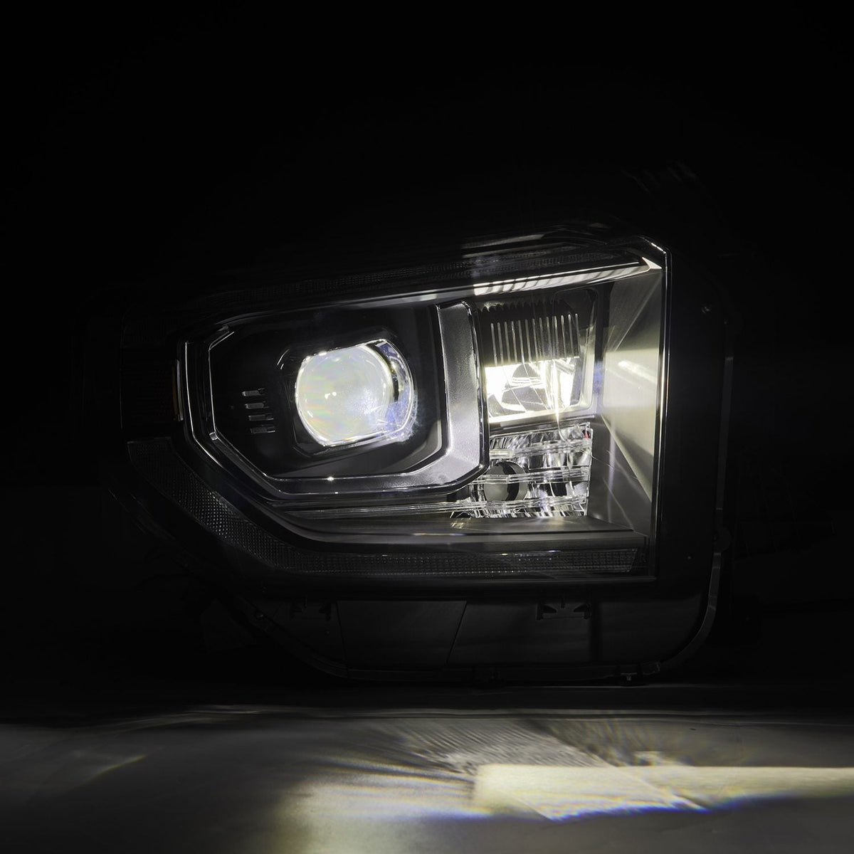 AlphaRex 880835 14-21 Toyota Tundra LUXX-Series LED Projector Headlights Black with Activation Light & Sequential Signal + DRL
