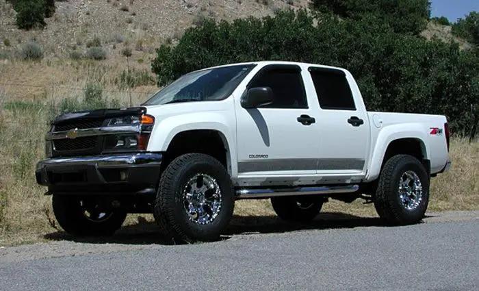 Tuff Country 14045 4in Lift Kit with Knuckles No Shocks for 2004-2012 Chevrolet Colorado GMC Canyon