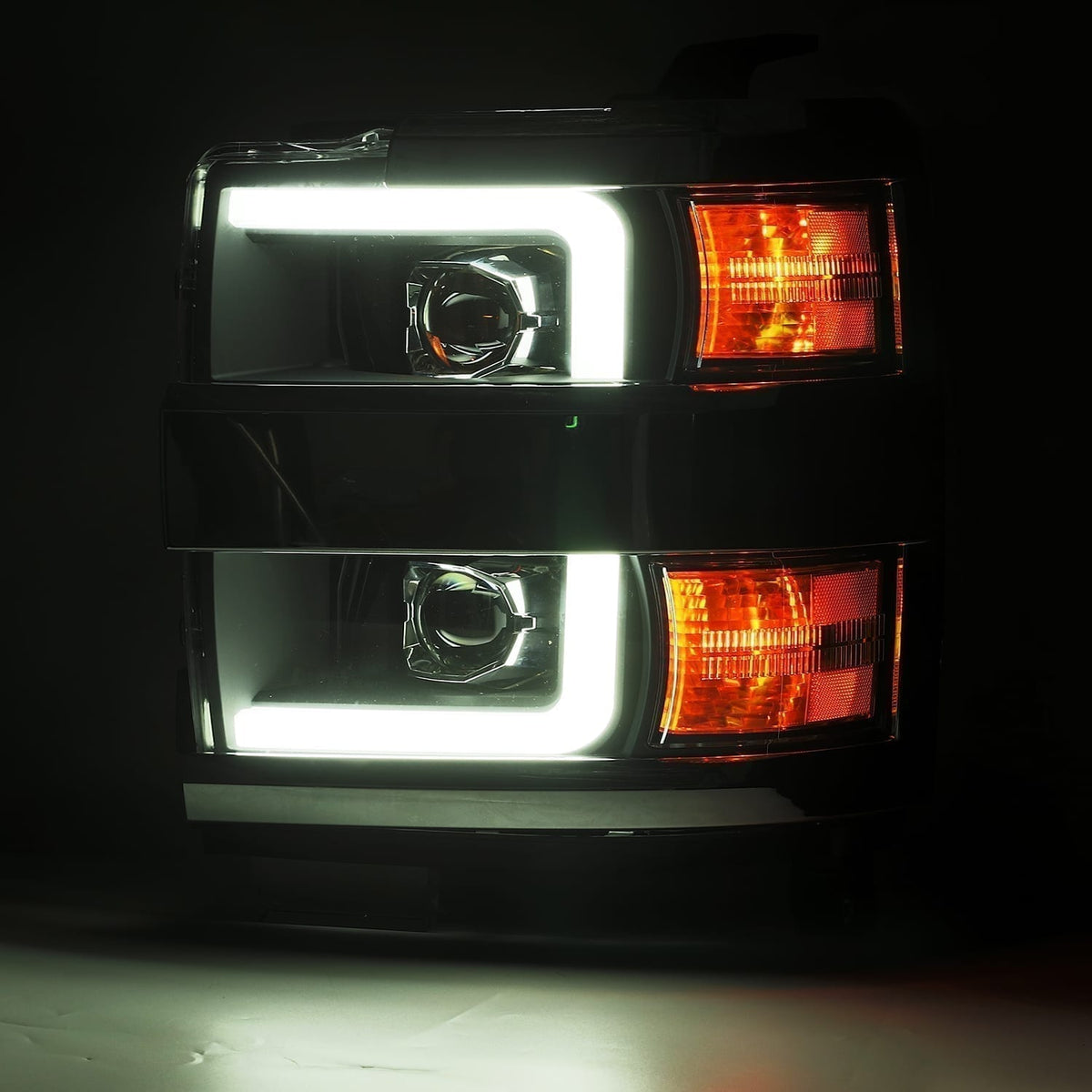 AlphaRex 880099 15-19 Chevrolet Silverado 2500/3500 LUXX-Series Projector Headlights Chrome with Activation Sequential Signal & DRL