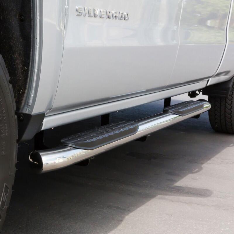Westin 21-53720 PRO TRAXX 5 Oval Nerf Bars for 2014-2019 Chevrolet Silverado / GMC Sierra