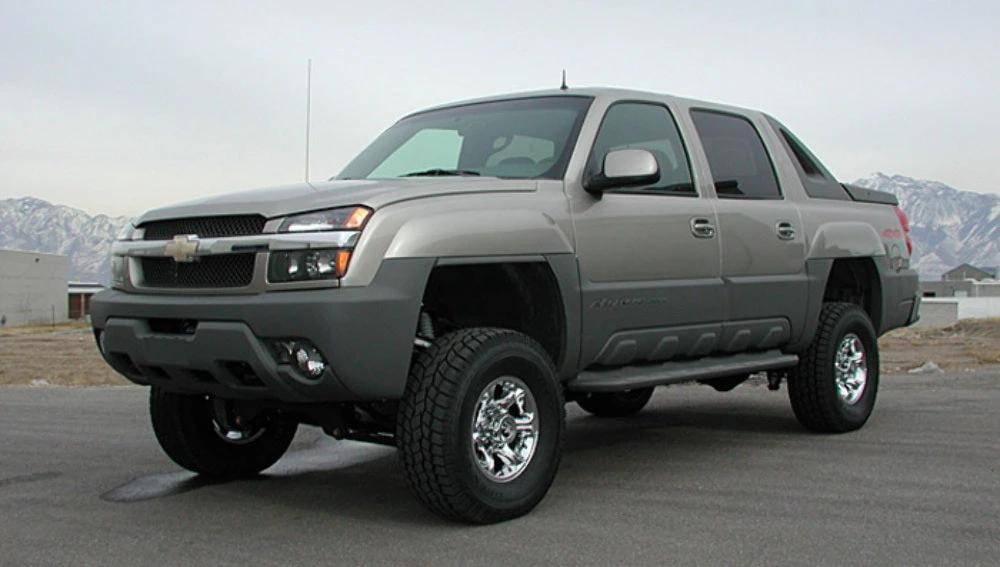 Tuff Country 16965 6in Lift Kit (with 1-Piece Sub Frame) for 2000-2006 Chevrolet Tahoe 1500 4WD
