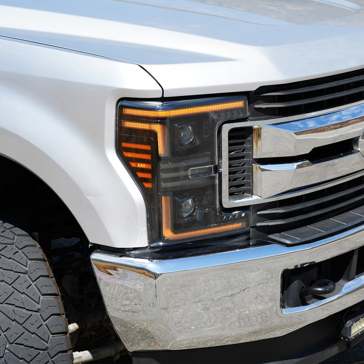 AlphaRex 880346 17-19 Ford F-250/350/450/550 Super Duty LUXX-Series LED Projector Headlights Chrome with Sequential Signal & Switchback DRL
