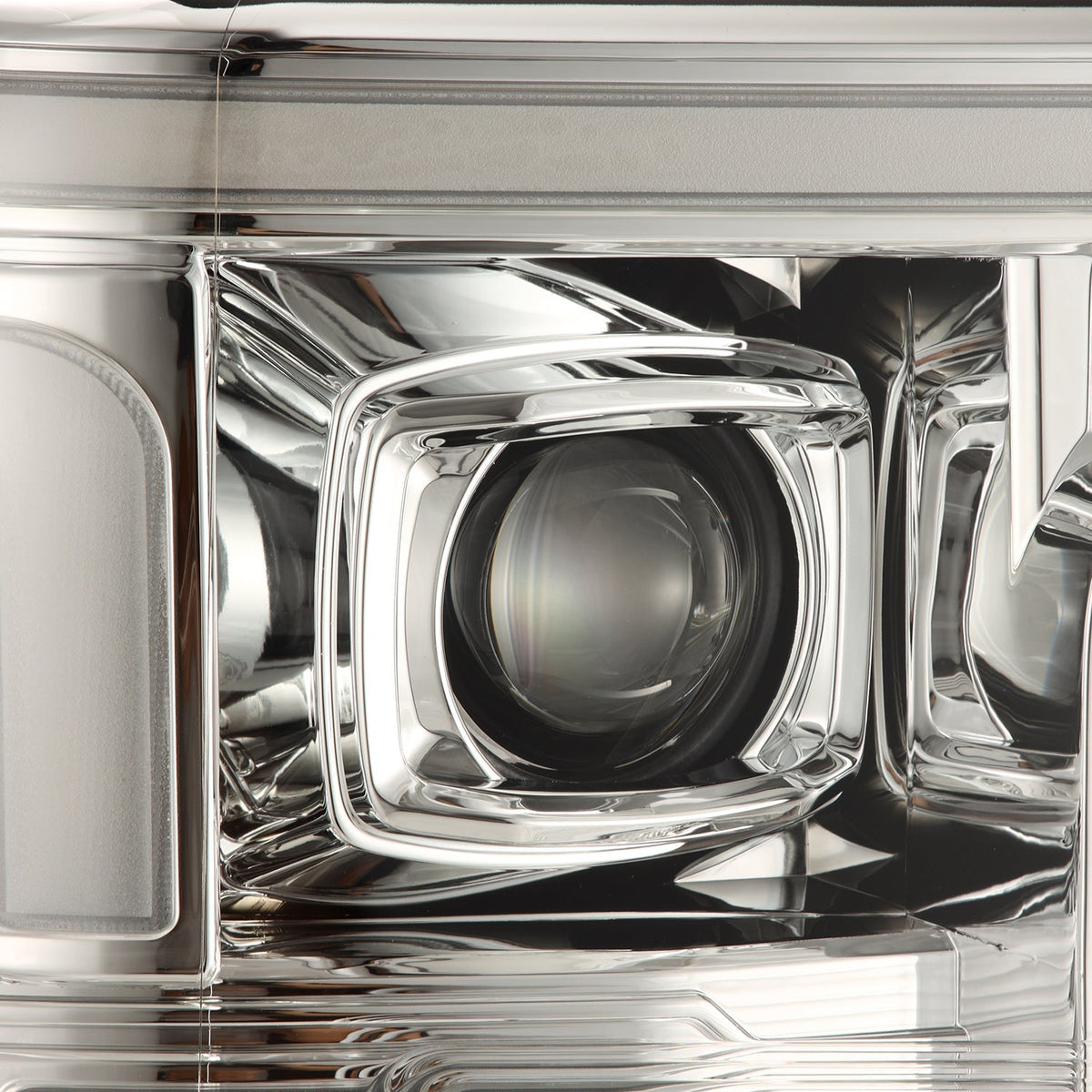 AlphaRex 880346 17-19 Ford F-250/350/450/550 Super Duty LUXX-Series LED Projector Headlights Chrome with Sequential Signal & Switchback DRL