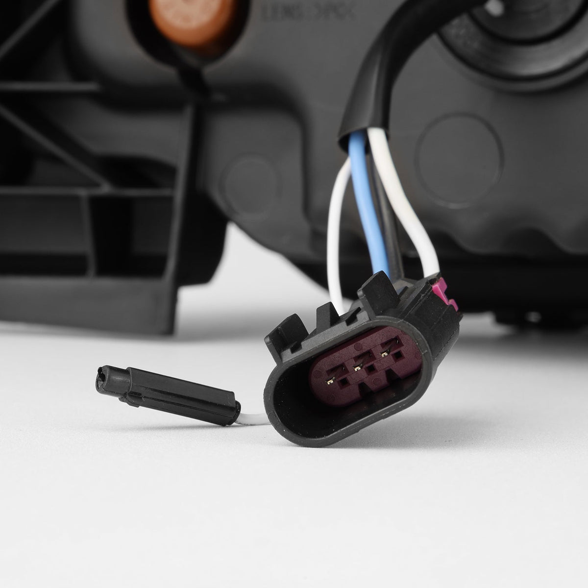 AlphaRex 880324 17-19 Ford F-250/350/450 SD NOVA-Series LED Projector Headlights Alpha-Black with Activation Light Sequential Signal & Switchback DRL