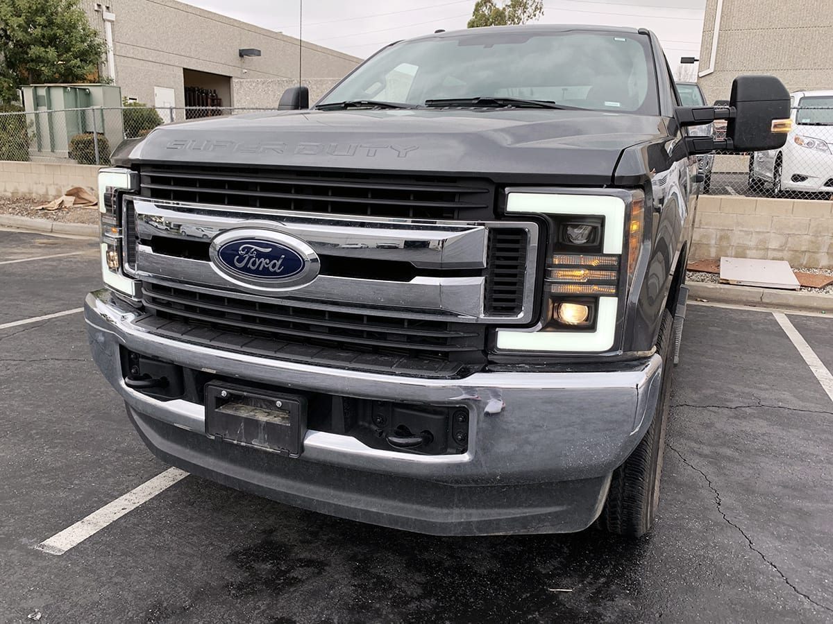 AlphaRex 880108 17-19 Ford F-250 SD PRO-Series Projector Headlights Plank Style Black with Activation Light/Sequential Signal