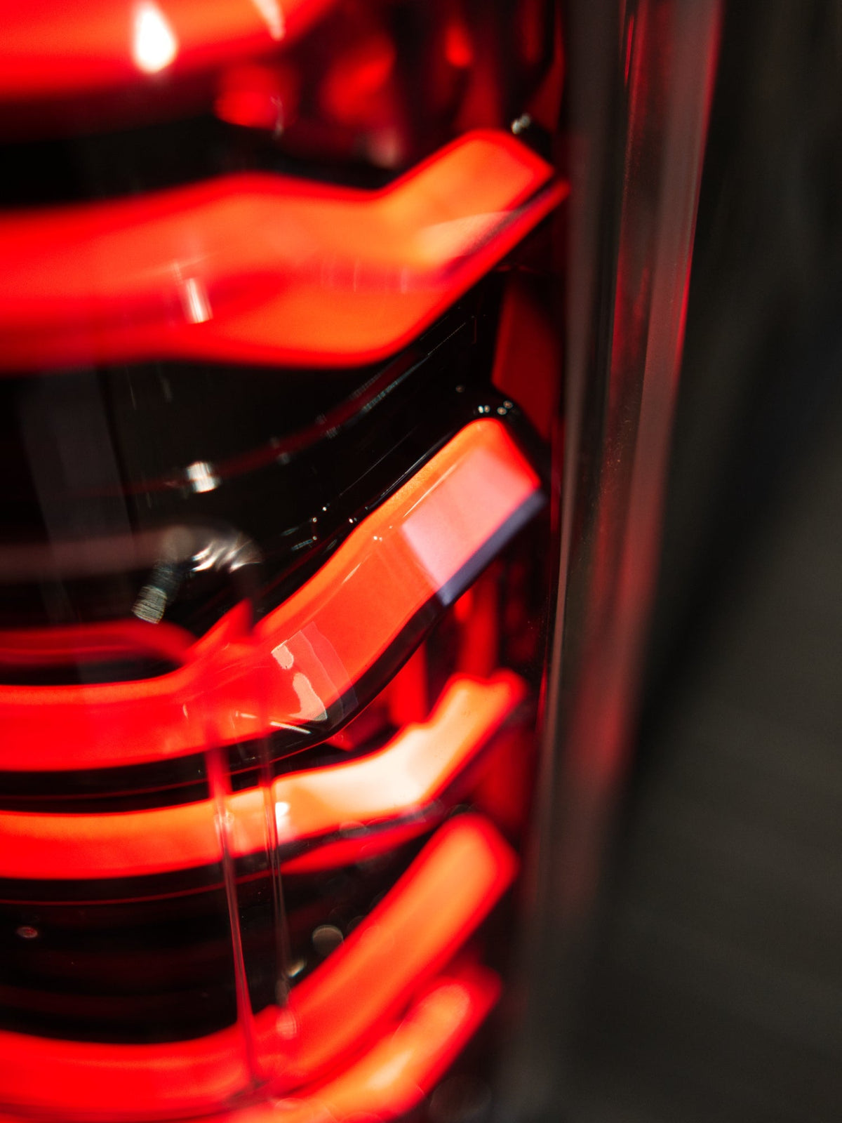 AlphaRex 659092 17-19 Ford F150/F250/F350 LUXX LED Taillights - Black-Red