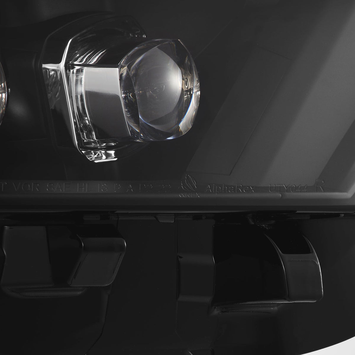 AlphaRex 880870 19-23 Toyota RAV4 (High Trim) NOVA LED Projector Headlights Black