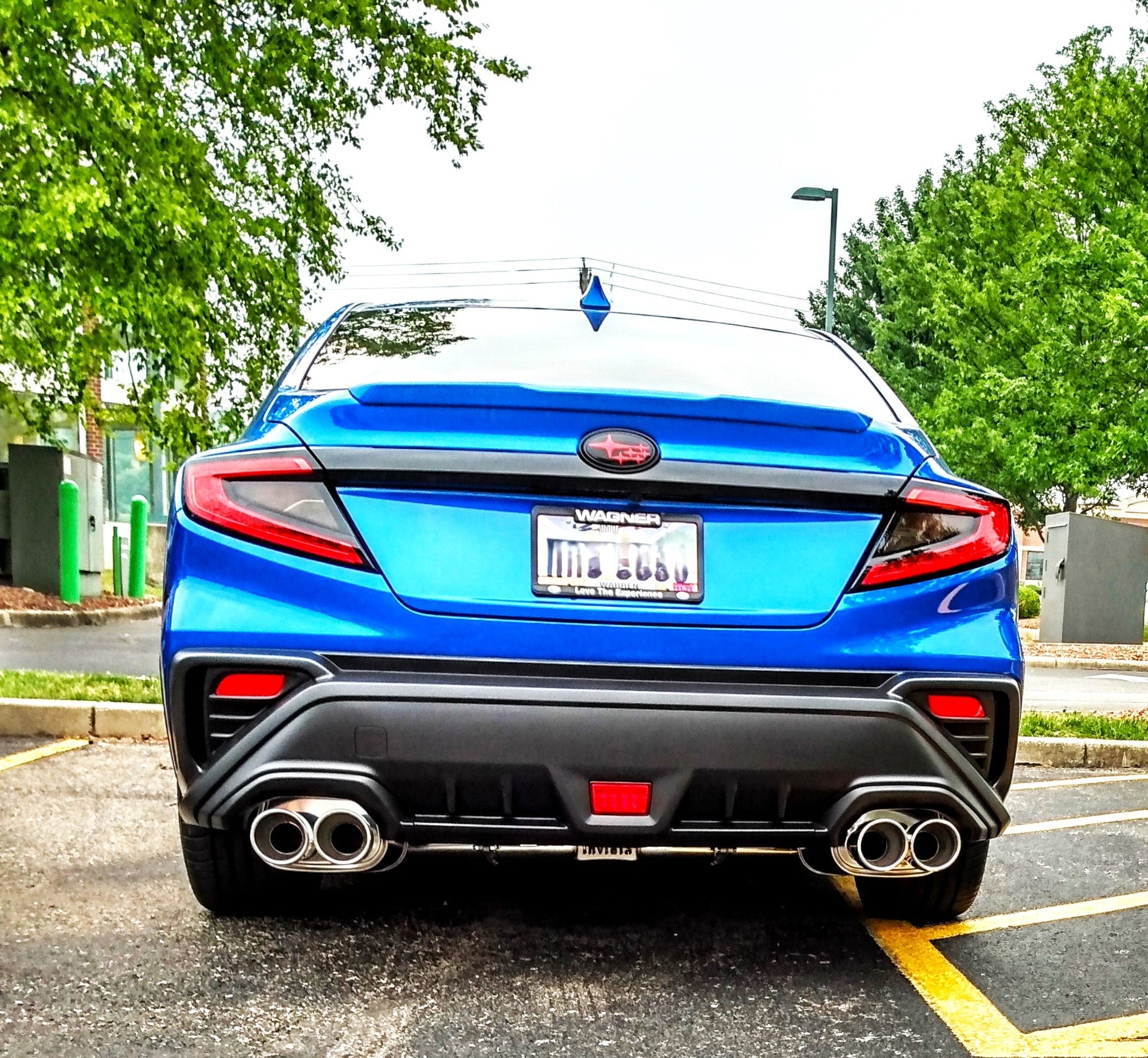 Invidia HS22WRXG3S 22-Up Subaru WRX Q300 Quad S.S.Tips Cat-back Exhaust