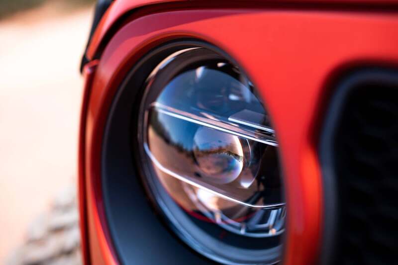 DV8 Offroad 2018+ Jeep Wrangler JL/Gladiator LED Projector Headlights - #HLCJL-01