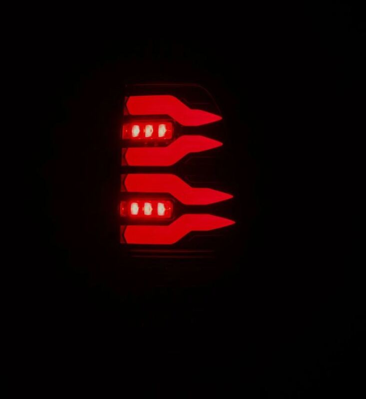 AlphaRex 658003 97-03 Ford F150 / 99-16 Ford F250/F350/F450/F550 LUXX-Series LED Tail Lights - Black/Red
