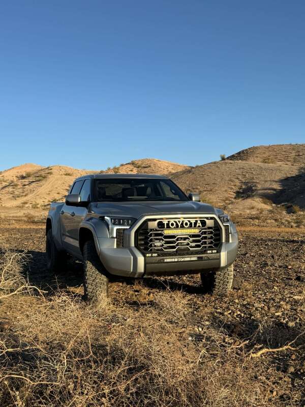 Camburg Engineering CAM-310217-KX-BLU KINETIK X-Joint XL Long Travel Kit +2 in Blue for 2022-2025 Toyota Tundra