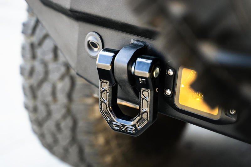 DV8 Offroad Elite Series D-Ring Shackles - Pair (Black) - #UNSK-01BL