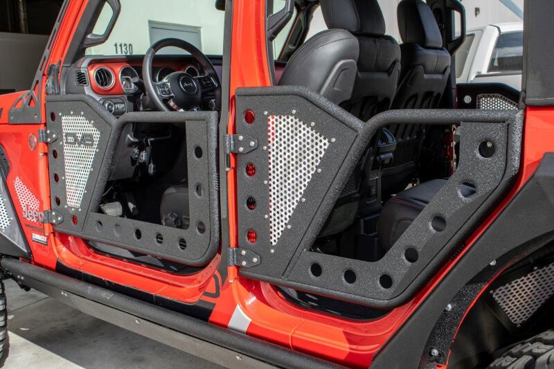 DV8 Offroad Jeep 18+ Wrangler JL / 20+ Gladiator JT Front Rock Doors w/ Perforated Aluminum Mesh - #RDJL-01F