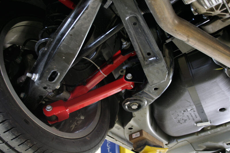 UMI Performance 2515-R Trailing Arms Red for 2008-2009 Pontiac G8