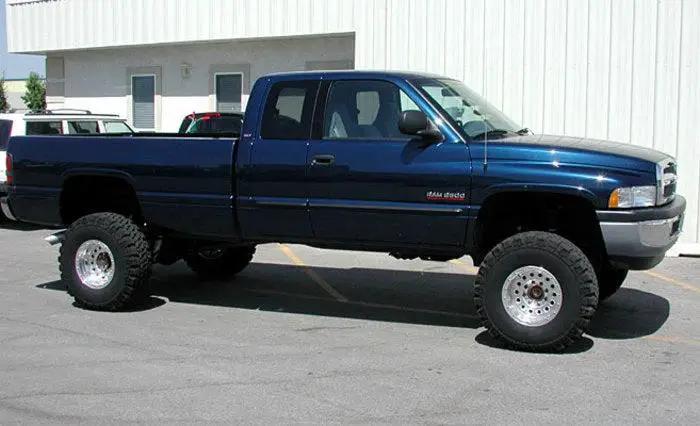 Tuff Country 35922K 4.5in Lift Kit 4.5in No Shocks for 1994-1999 Dodge Ram 3500