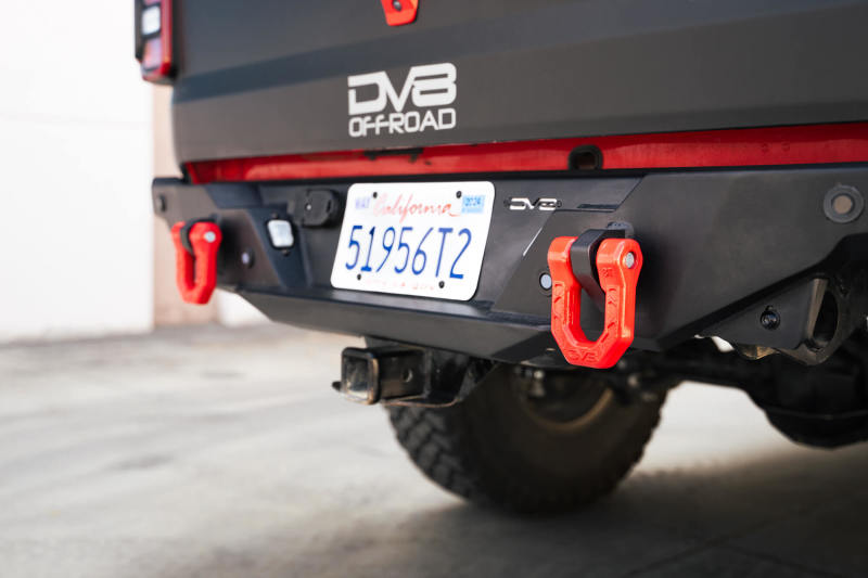 DV8 Offroad Elite Series D-Ring Shackles - Pair (Red) - #UNSK-01RD