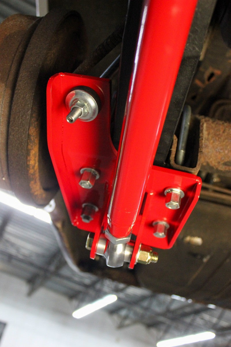 UMI Performance 262824-B Leaf Spring Traction Bars with Mounts Black