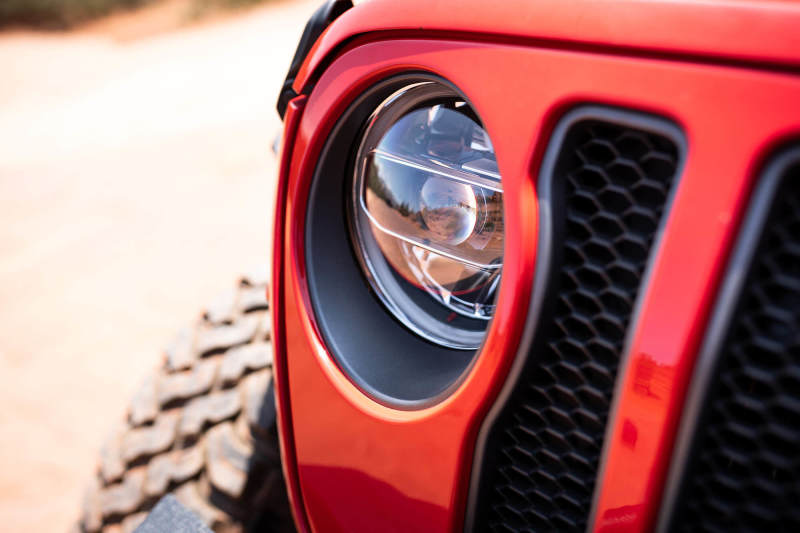 DV8 Offroad 2018+ Jeep Wrangler JL/Gladiator LED Projector Headlights - #HLCJL-01