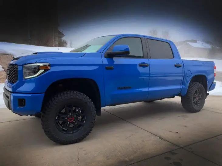 Tuff Country 52085 2.5in Uni-Ball Lift Kit for 2014-2020 Toyota Tundra TRD Pro 4WD/2WD
