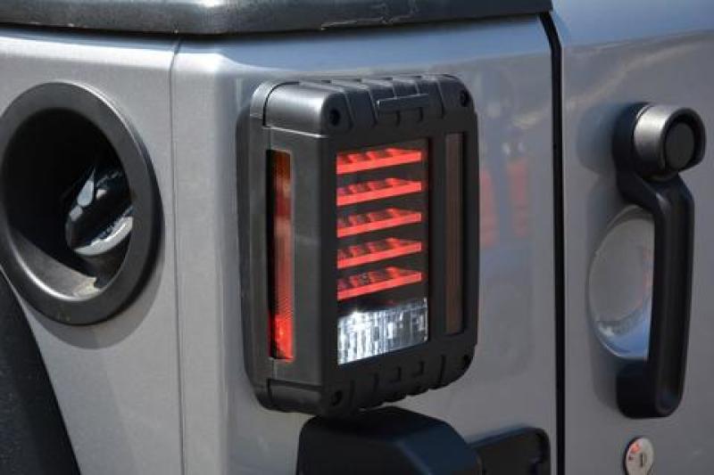 DV8 Offroad 07-18 Jeep Wrangler JK Horizontal LED Tail Light - #TLJK-01