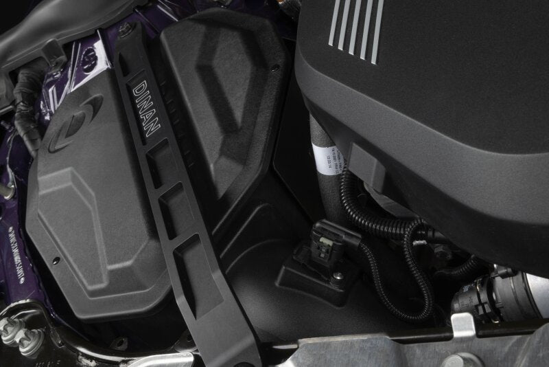 Dinan 20-26 BMW M340i/M440i (G20/G22/G23/G26)/22-26 BMW M240i (G42) Cold Air Intake