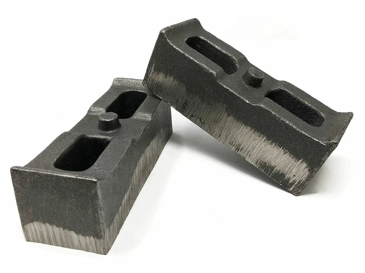 Tuff Country 79062 2in Cast Iron Lift Blocks Pair for 2001-2010 Chevrolet Silverado 2500HD/3500 4WD