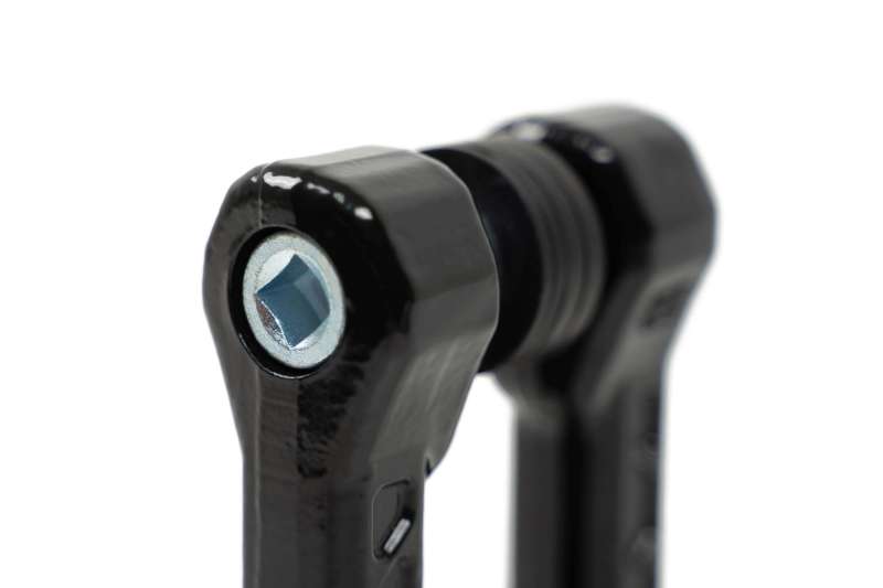 DV8 Offroad Elite Series D-Ring Shackles - Pair (Black) - #UNSK-01BL