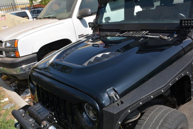 DV8 Offroad 07-18 Jeep Wrangler JK Rubicon 10th Anniversary Replica Hood - #HDMB07-TA