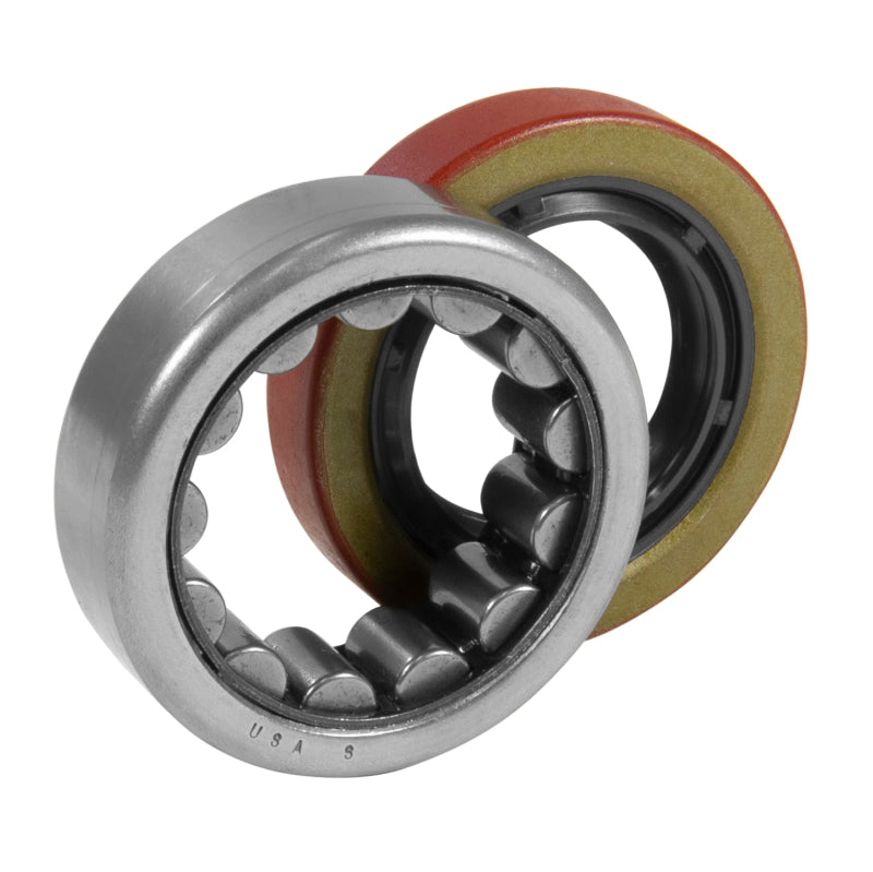 Yukon Gear & Axle AK 1563 R1563TAV Axle Bearing and Seal Kit / Torrington brand / 2.250in OD / 1.400in ID