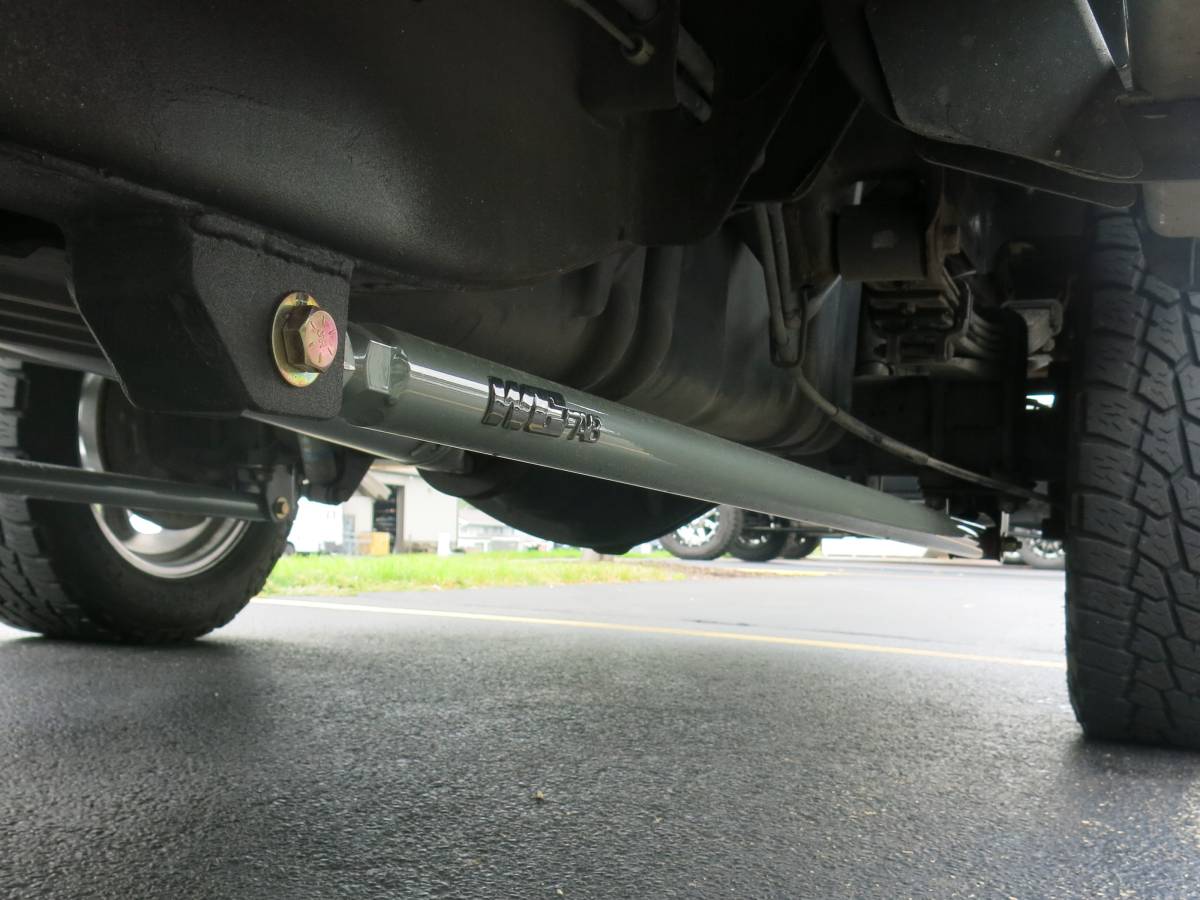 Wehrli Custom Fabrication WCF100853-GB ECLB & CCLB 68in Traction Bar Kit Gloss Black for 2011-2019 Chevrolet Silverado / GMC Sierra 2500 HD / 3500 HD Duramax