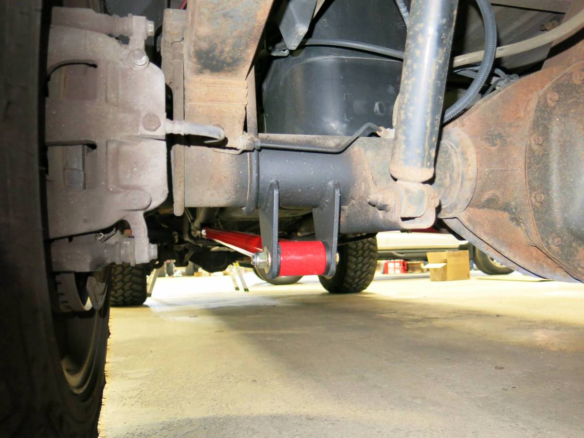 Wehrli Custom Fabrication WCF100854-GB RCLB/CCSB/ECSB 60in Traction Bar Kit Gloss Black for Ford / Dodge / Ram HD