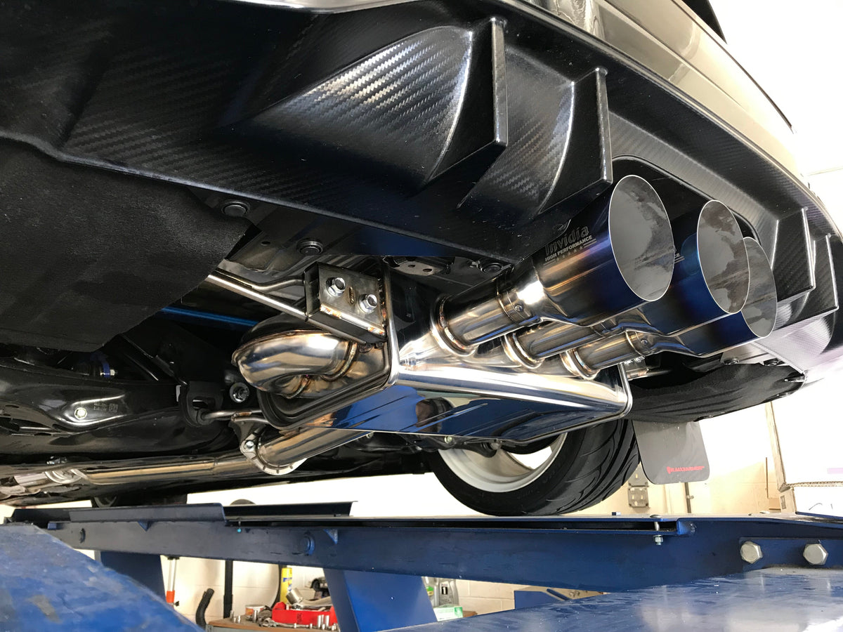 Invidia HS17CTRFQ33ST 17-21 Honda Civic Type-R FK8 Q300 Titanium tip Cat-back Exhaust
