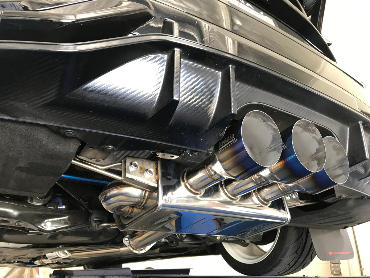 Invidia HS17CTRFQ33ST 17-21 Honda Civic Type-R FK8 Q300 Titanium tip Cat-back Exhaust