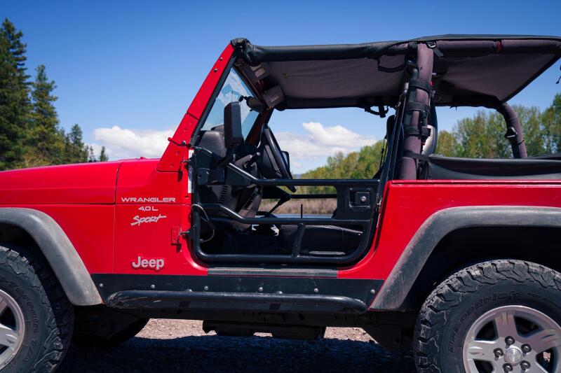 Bestop 97-02 Jeep Wrangler TJ Header Safari Bikini (Mesh)