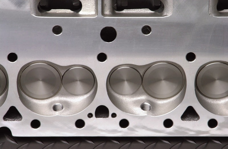 Edelbrock 60759 Single Performer SBC 70cc Head Competition