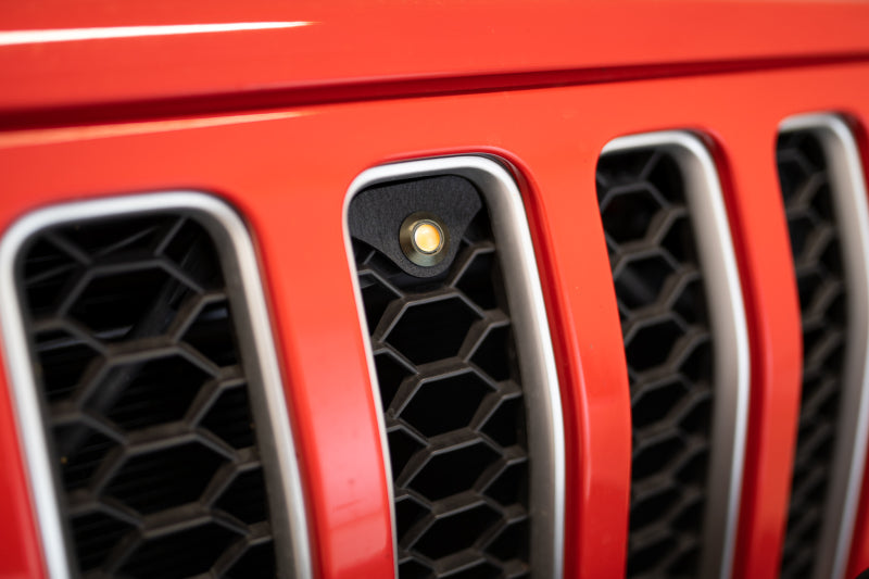 DV8 Offroad 2018+ Jeep JL Grill Amber Marker Lights - #GRJL-02