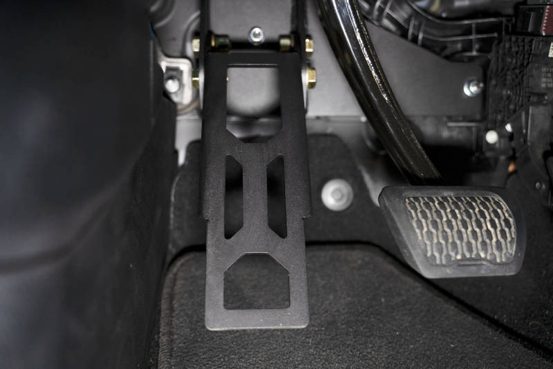 DV8 Offroad 18-20 Jeep Wrangler JL Adjustable Dead Pedal - #STJL-03