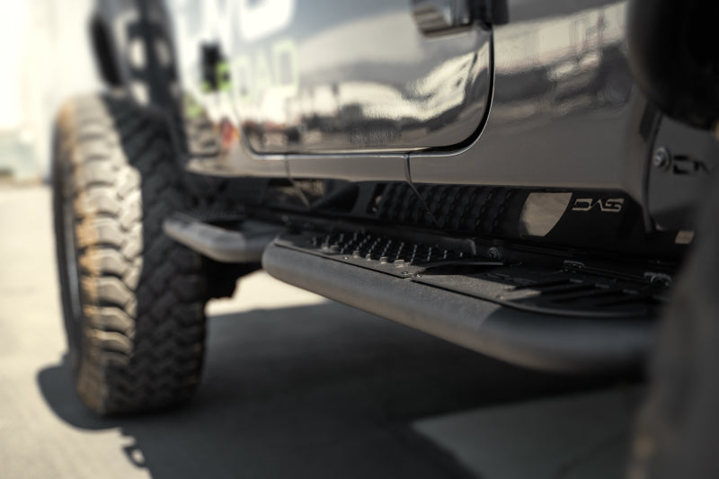 DV8 Offroad 18-23 Jeep Wrangler JL 4 Door Body/Pinch Weld Mounted Step - #SRJL-08