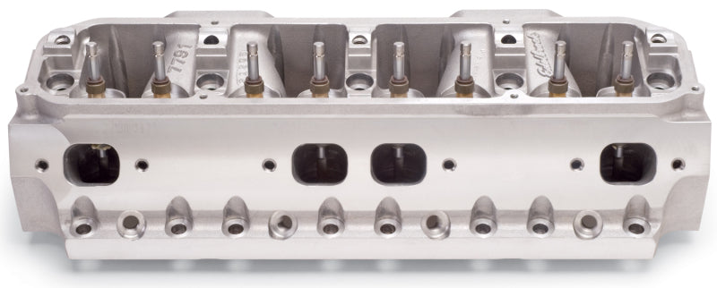 Edelbrock 77929 Big-Block Chrysler Victor B/Rb Heads with Valves