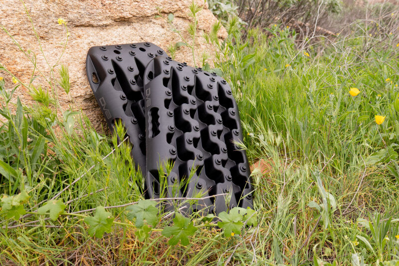 DV8 Offroad DV8 Xtract Mini Traction Board | Pair | Black - #RTB2-02BK