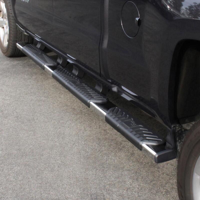 Westin 28-534575 R5 M-Series Wheel to Wheel Nerf Bars for 2007-2019 Chevrolet Silverado / GMC Sierra