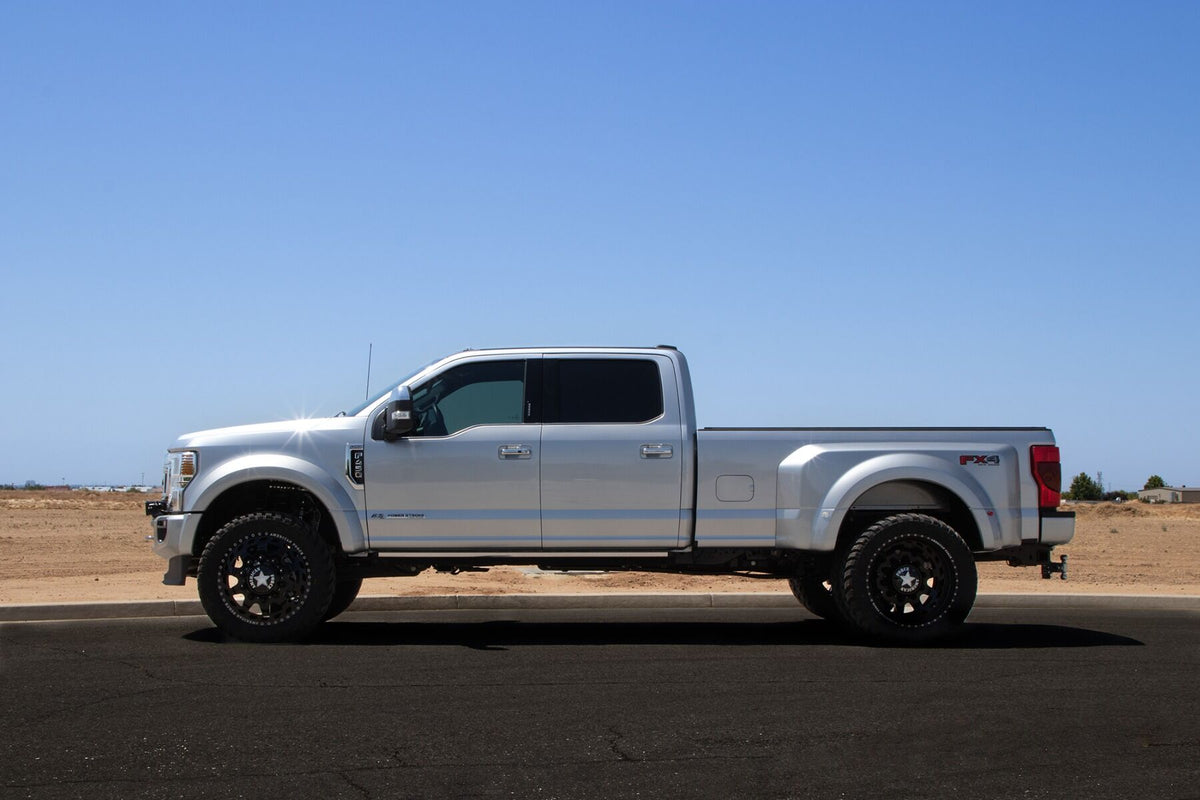 Cognito Motorsports 220-P1217 2-Inch Performance Leveling Kit with Fox PS 2.0 IFP Shocks for 2017-2024 Ford F-450 Super Duty