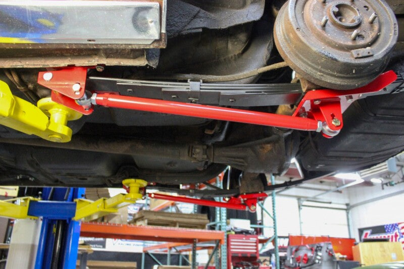 UMI Performance 262824-B Leaf Spring Traction Bars with Mounts Black