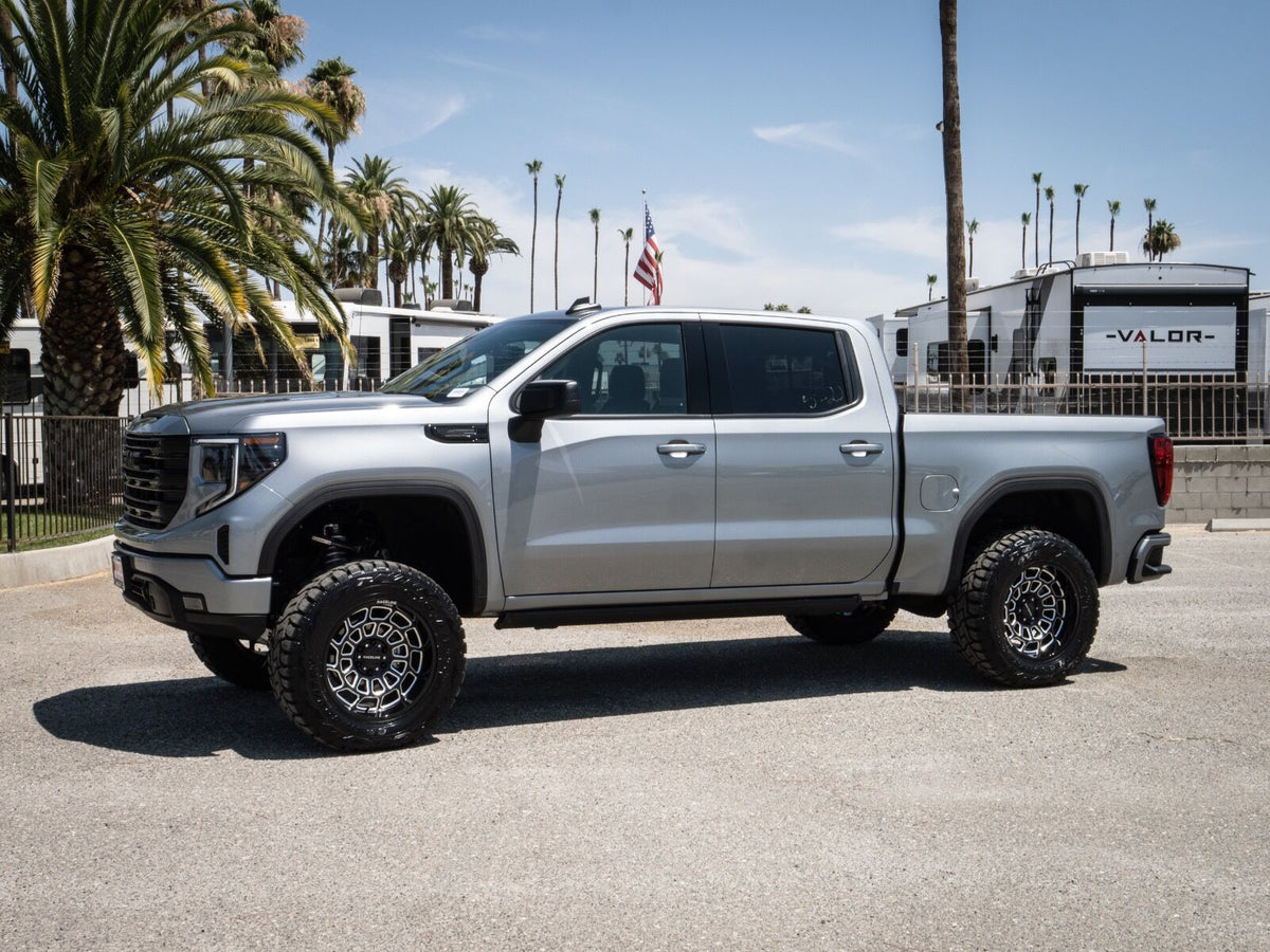 Cognito Motorsports 210-P1224 6-Inch Elite Lift Kit with Fox 2.5 Performance Elite Shocks for 2019-2024 Chevrolet Silverado / GMC Sierra 1500
