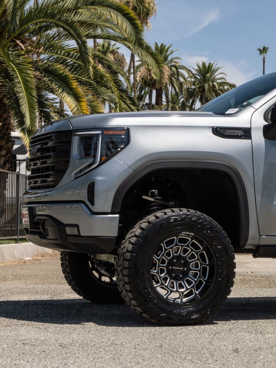 Cognito Motorsports 210-P1224 6-Inch Elite Lift Kit with Fox 2.5 Performance Elite Shocks for 2019-2024 Chevrolet Silverado / GMC Sierra 1500