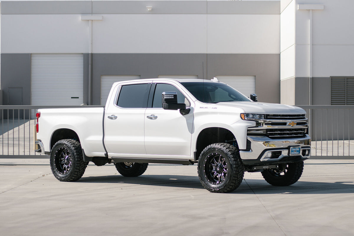 Cognito Motorsports 210-P1224 6-Inch Elite Lift Kit with Fox 2.5 Performance Elite Shocks for 2019-2024 Chevrolet Silverado / GMC Sierra 1500